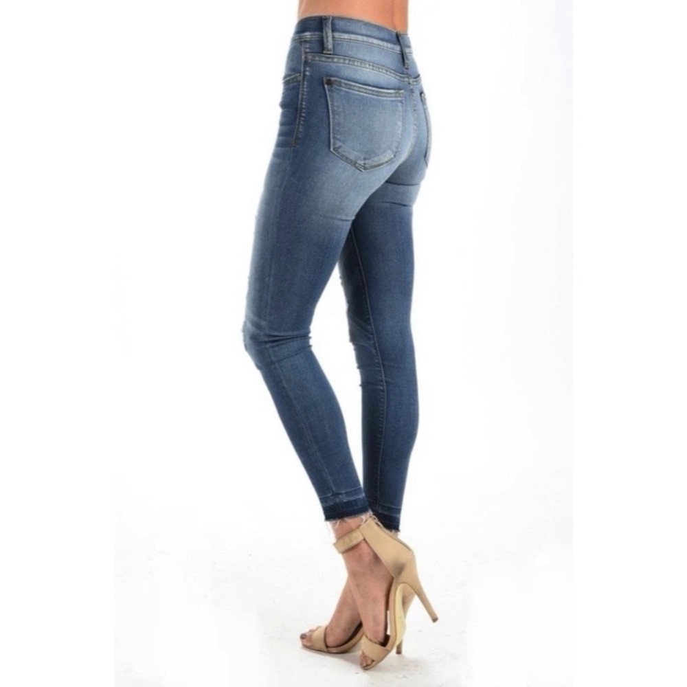 Judy Blue Distressed Skinny Fit Jeans Fused Patches Raw Hem Size 2X. - Picture 4 of 16